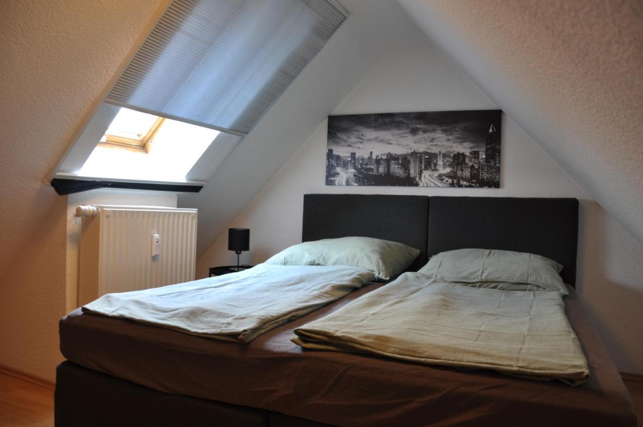 Grosses Offenes Loft Oder Kleine Gemuetliche Wohnung Mit Balkon Wolmirstedt Extérieur photo