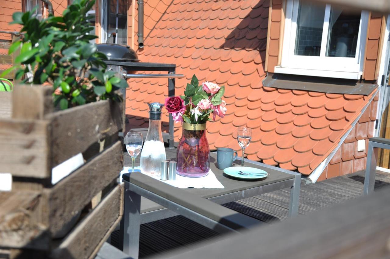 Grosses Offenes Loft Oder Kleine Gemuetliche Wohnung Mit Balkon Wolmirstedt Extérieur photo