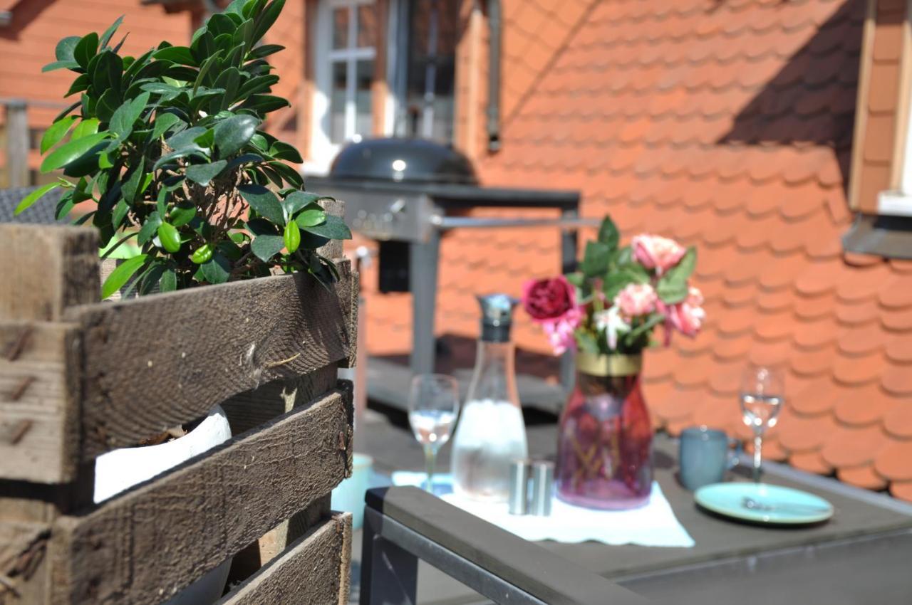 Grosses Offenes Loft Oder Kleine Gemuetliche Wohnung Mit Balkon Wolmirstedt Extérieur photo
