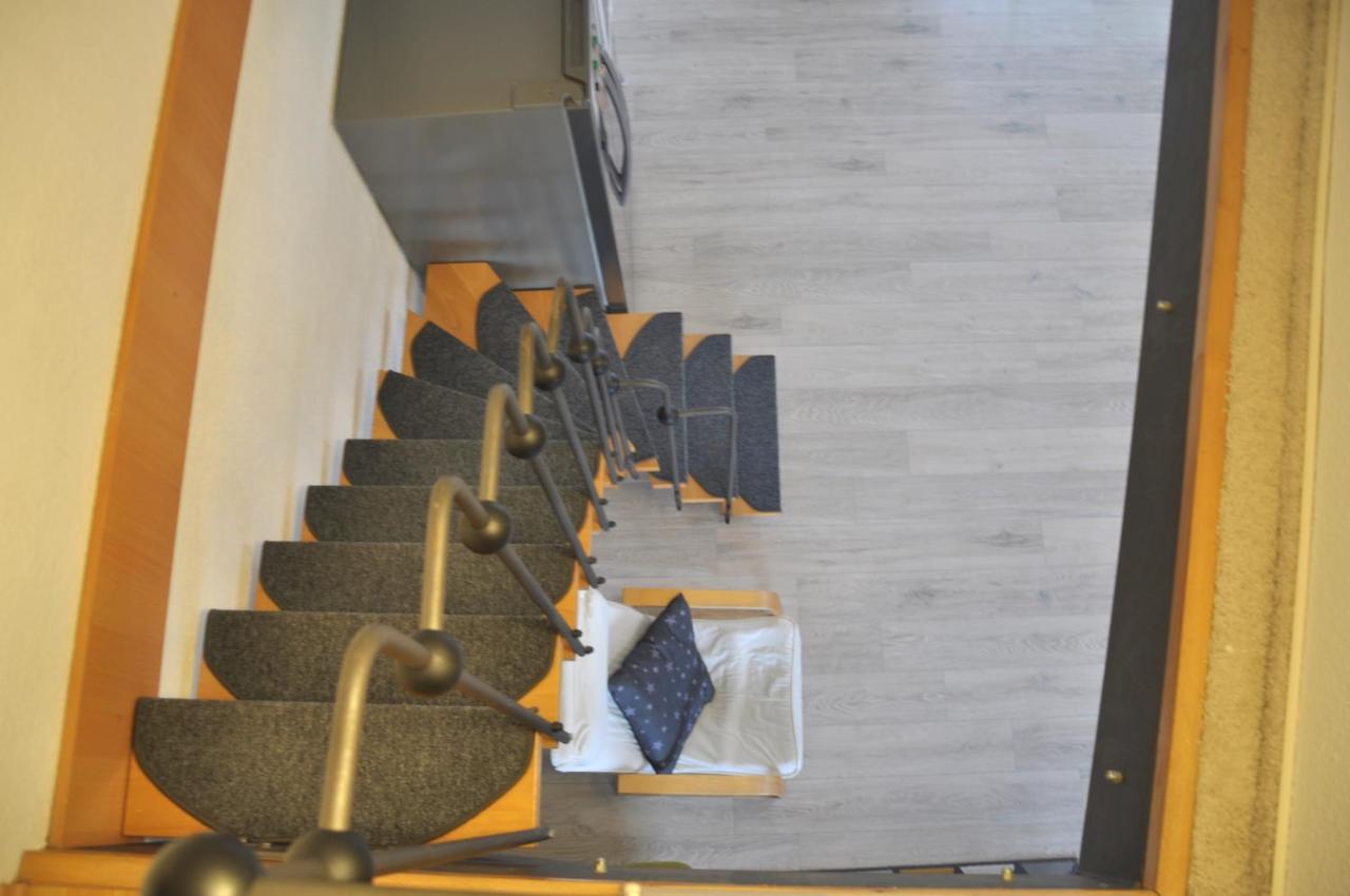 Grosses Offenes Loft Oder Kleine Gemuetliche Wohnung Mit Balkon Wolmirstedt Extérieur photo